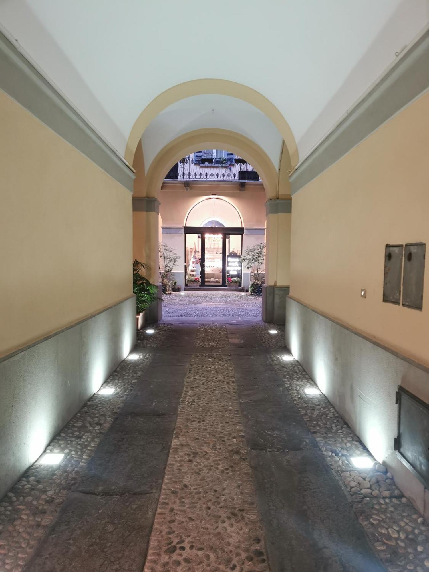 Flora Inn, Super Sweet Studio - Centro Bérgamo Exterior foto